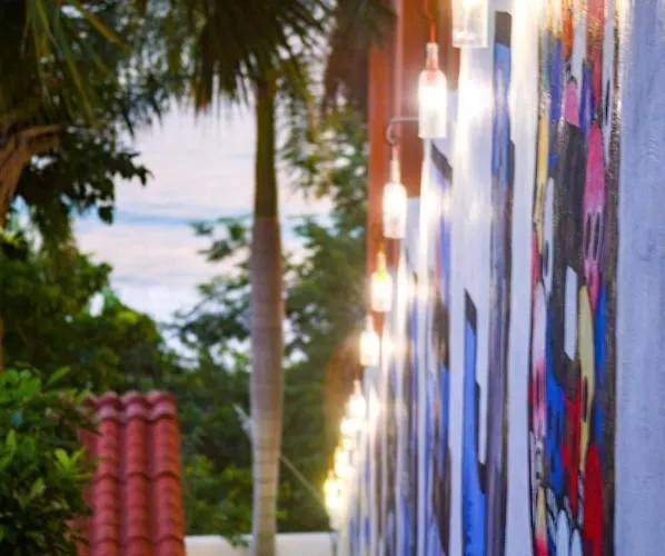 Aparthotel La Madera Zihuatanejo