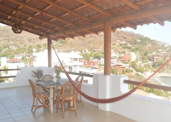 La Madera Aparthotel Zihuatanejo